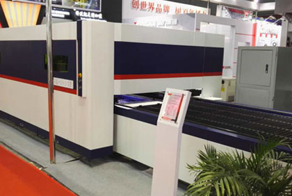 最美揚力人丨與榜樣比肩，向先進看齊，激發我們奮進的力量！